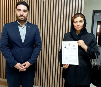 اعطای گواهینامه طلاسازی به هنرجوی گرامی خانم منتظر نظام